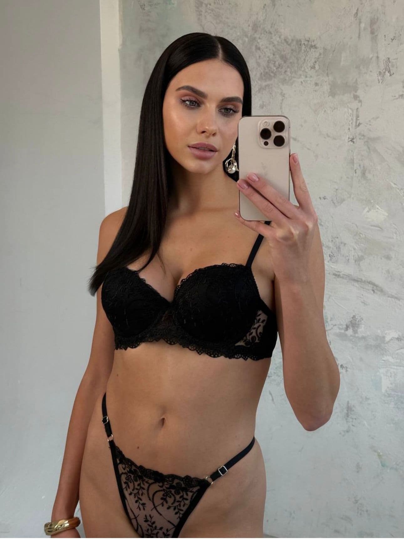 Siyah Dolgulu Kalpli Push Up Iç Çamaşırı Takımı