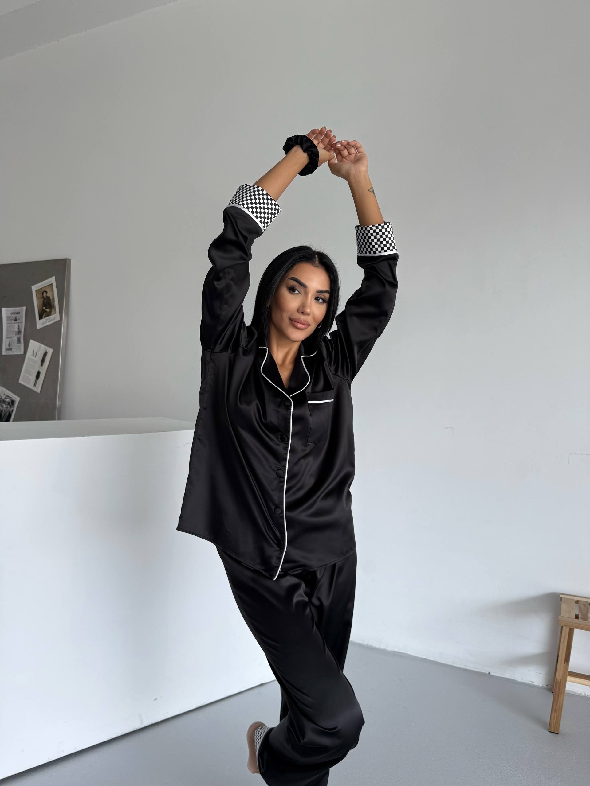 Siyah İpek Saten Uzun Pijama Takımı - Fotoğraf 5